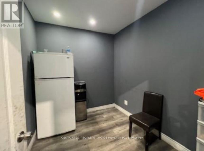 13 - 7517 Bren Road, Mississauga, Ontario  L4T 3V4 - Photo 5 - W12484811