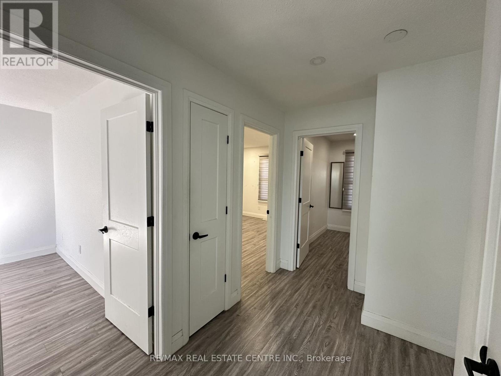 582 Elliott Crescent, Milton, Ontario  L9T 3G4 - Photo 20 - W12484812