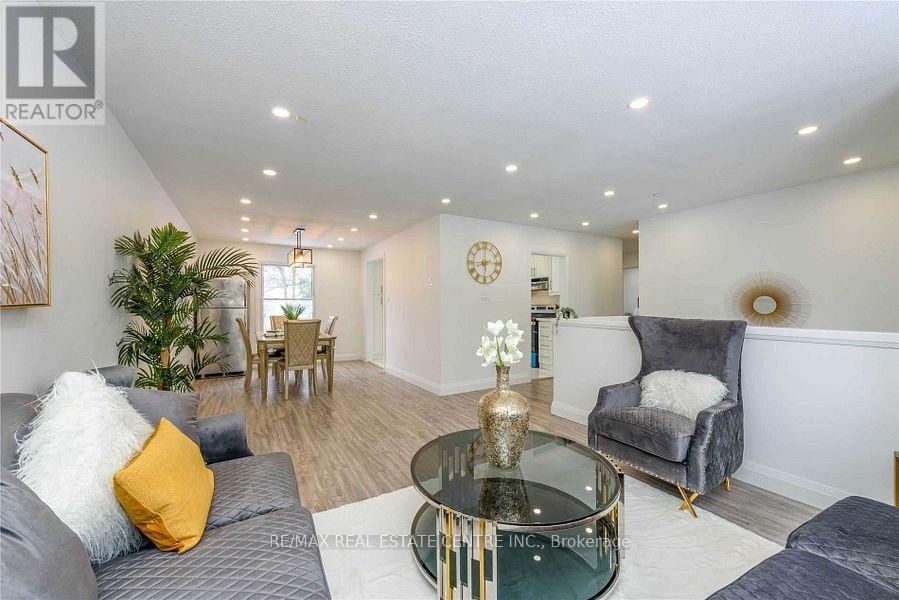582 Elliott Crescent, Milton, Ontario  L9T 3G4 - Photo 6 - W12484812
