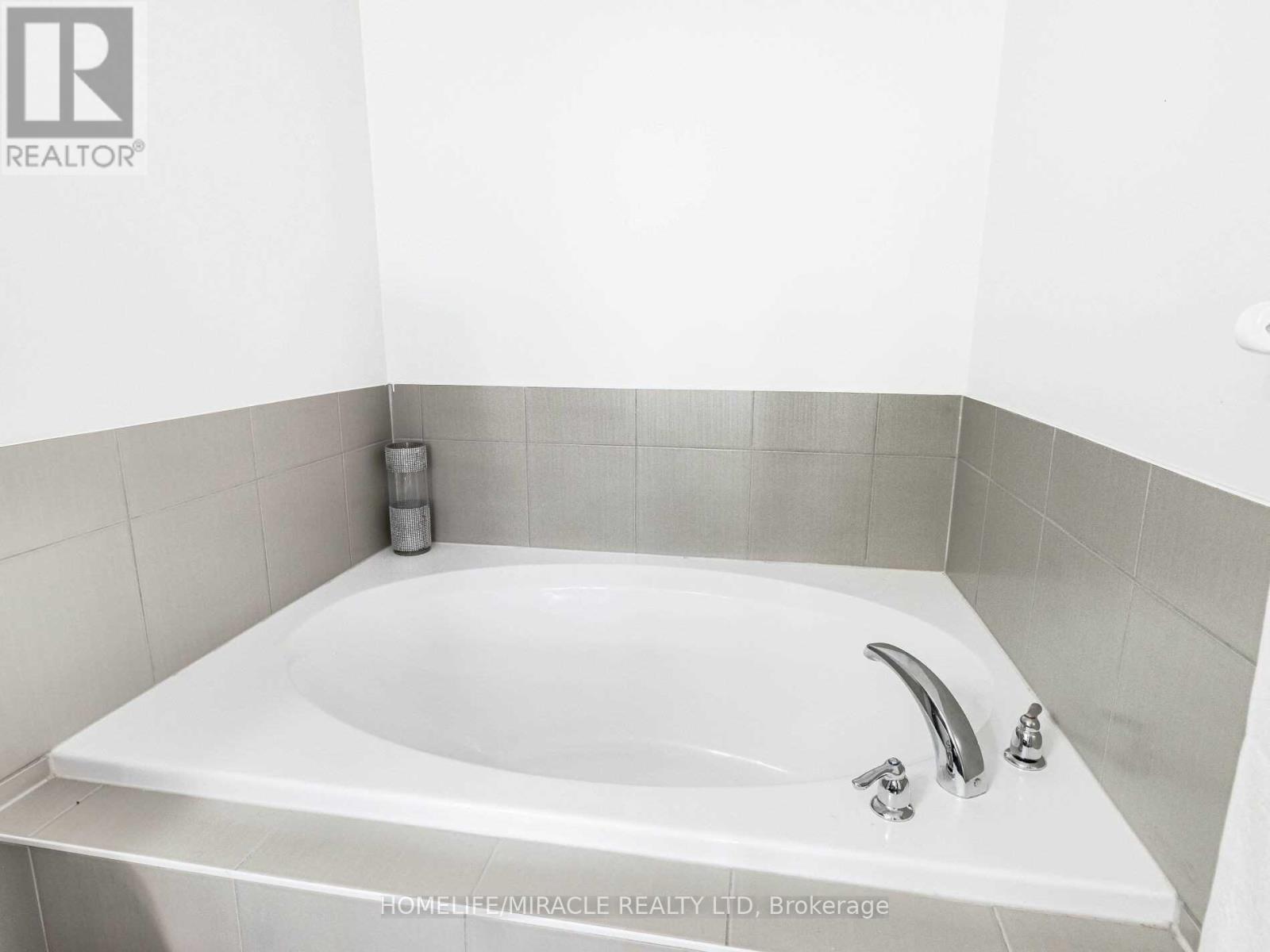 6 Cedarcrest Street, Caledon, Ontario  L7C 3M8 - Photo 18 - W12484813