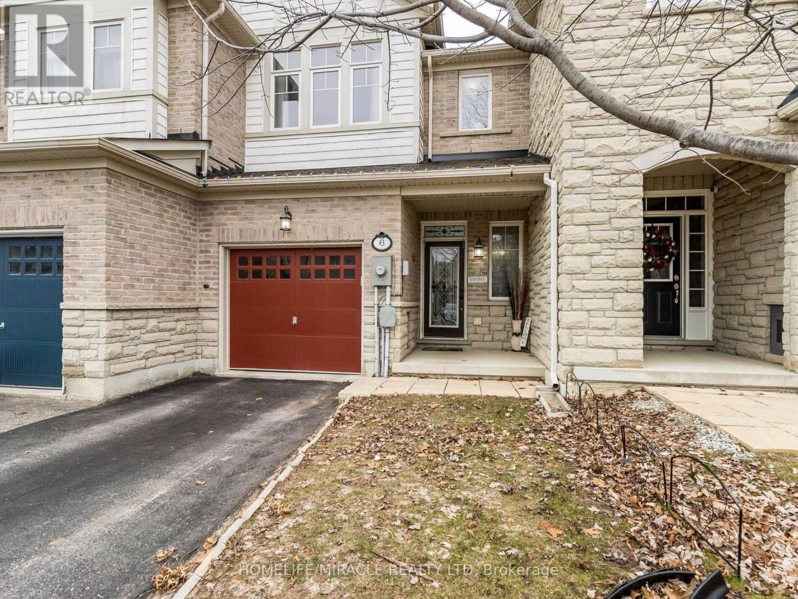 6 Cedarcrest Street, Caledon, Ontario  L7C 3M8 - Photo 2 - W12484813