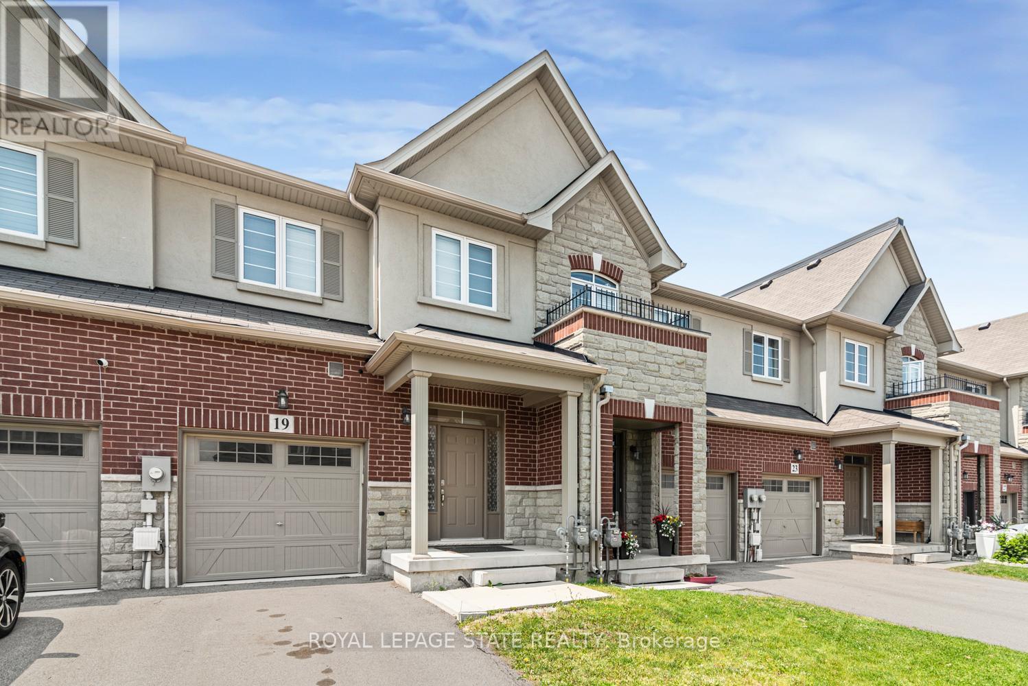 19 BRADBURY ROAD, Hamilton, Ontario