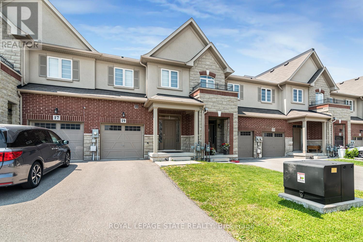 19 Bradbury Road, Hamilton, Ontario  L8L 0L1 - Photo 10 - X12484762