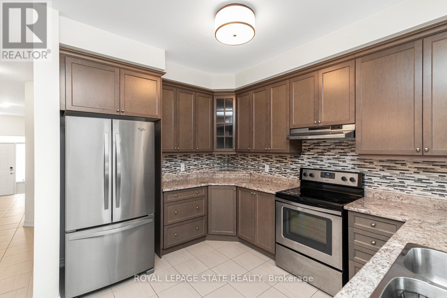 19 Bradbury Road, Hamilton, Ontario  L8L 0L1 - Photo 20 - X12484762
