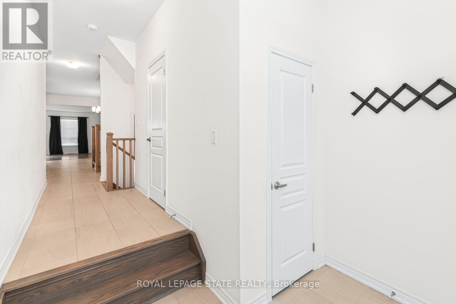19 Bradbury Road, Hamilton, Ontario  L8L 0L1 - Photo 6 - X12484762