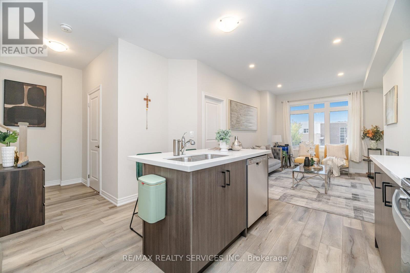 3 - 40 Zinfandel Drive, Hamilton, Ontario  L8E 0L1 - Photo 16 - X12484763