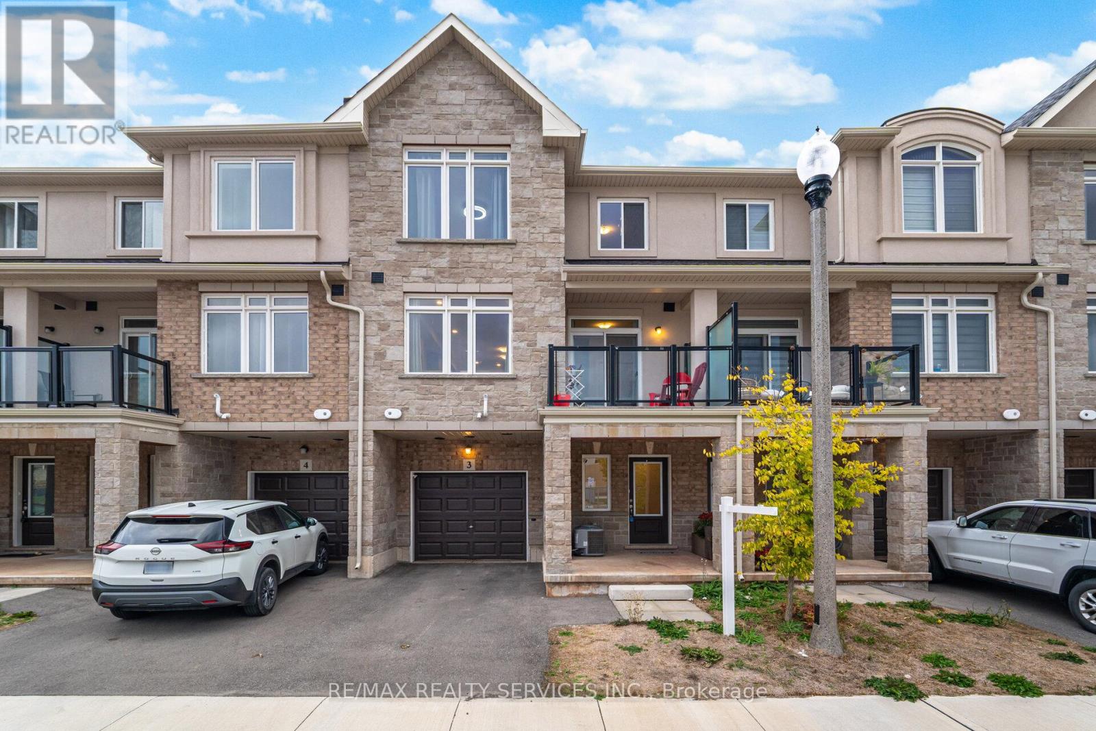 3 - 40 Zinfandel Drive, Hamilton, Ontario  L8E 0L1 - Photo 2 - X12484763