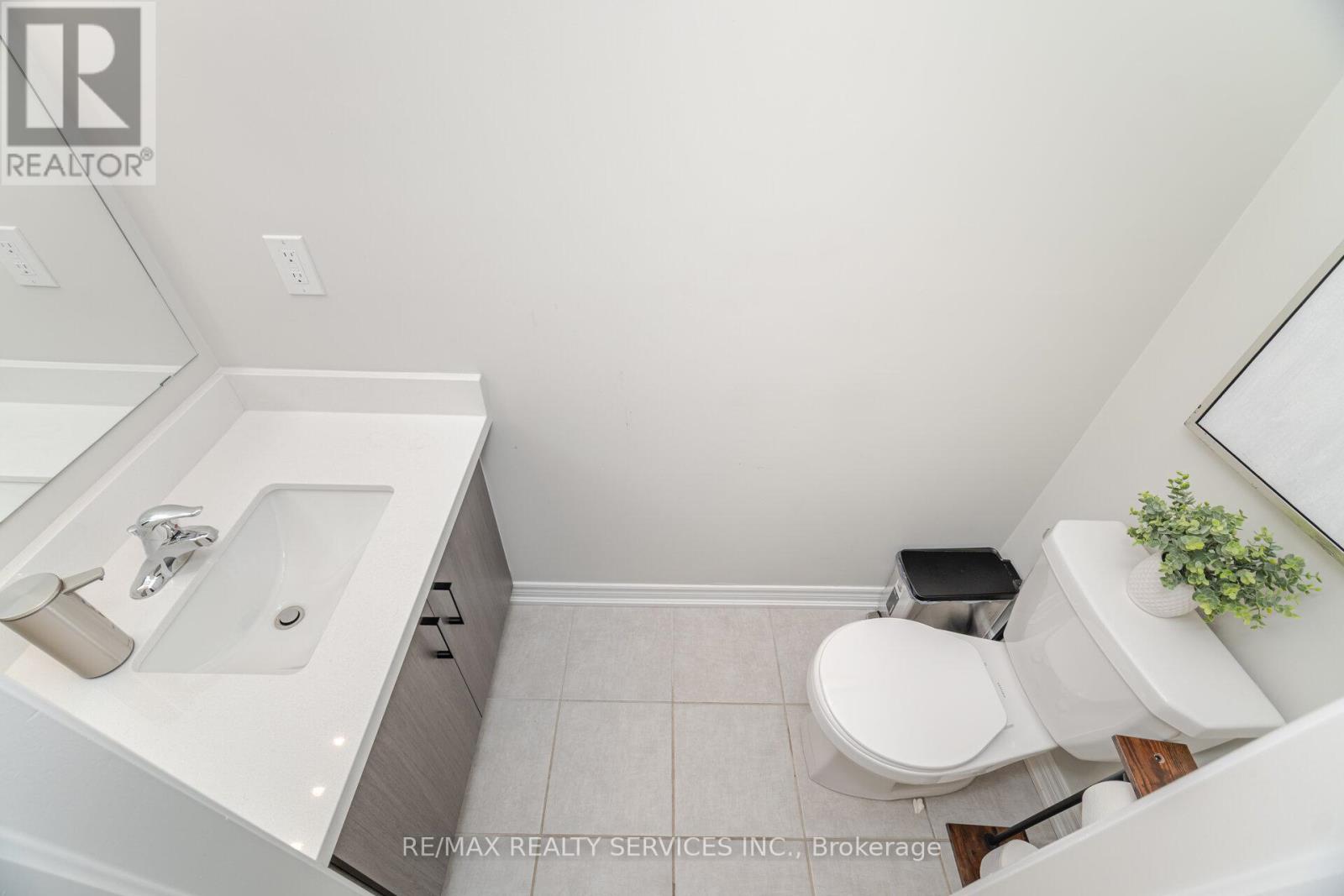 3 - 40 Zinfandel Drive, Hamilton, Ontario  L8E 0L1 - Photo 25 - X12484763