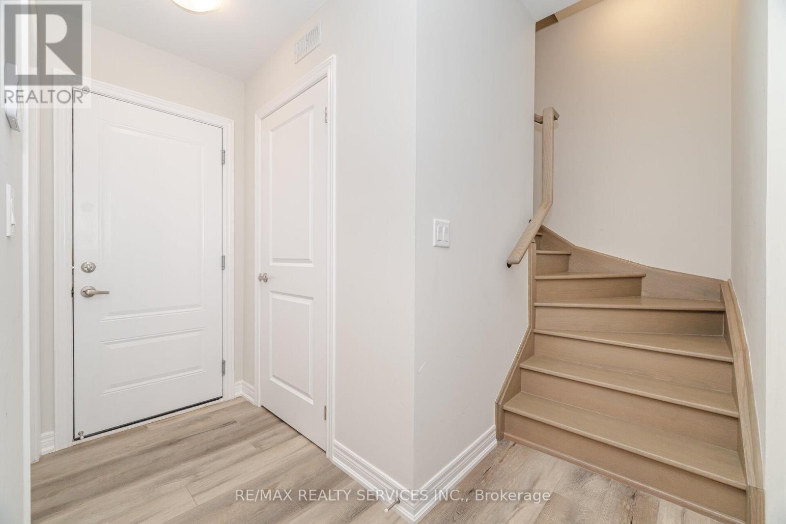3 - 40 Zinfandel Drive, Hamilton, Ontario  L8E 0L1 - Photo 39 - X12484763