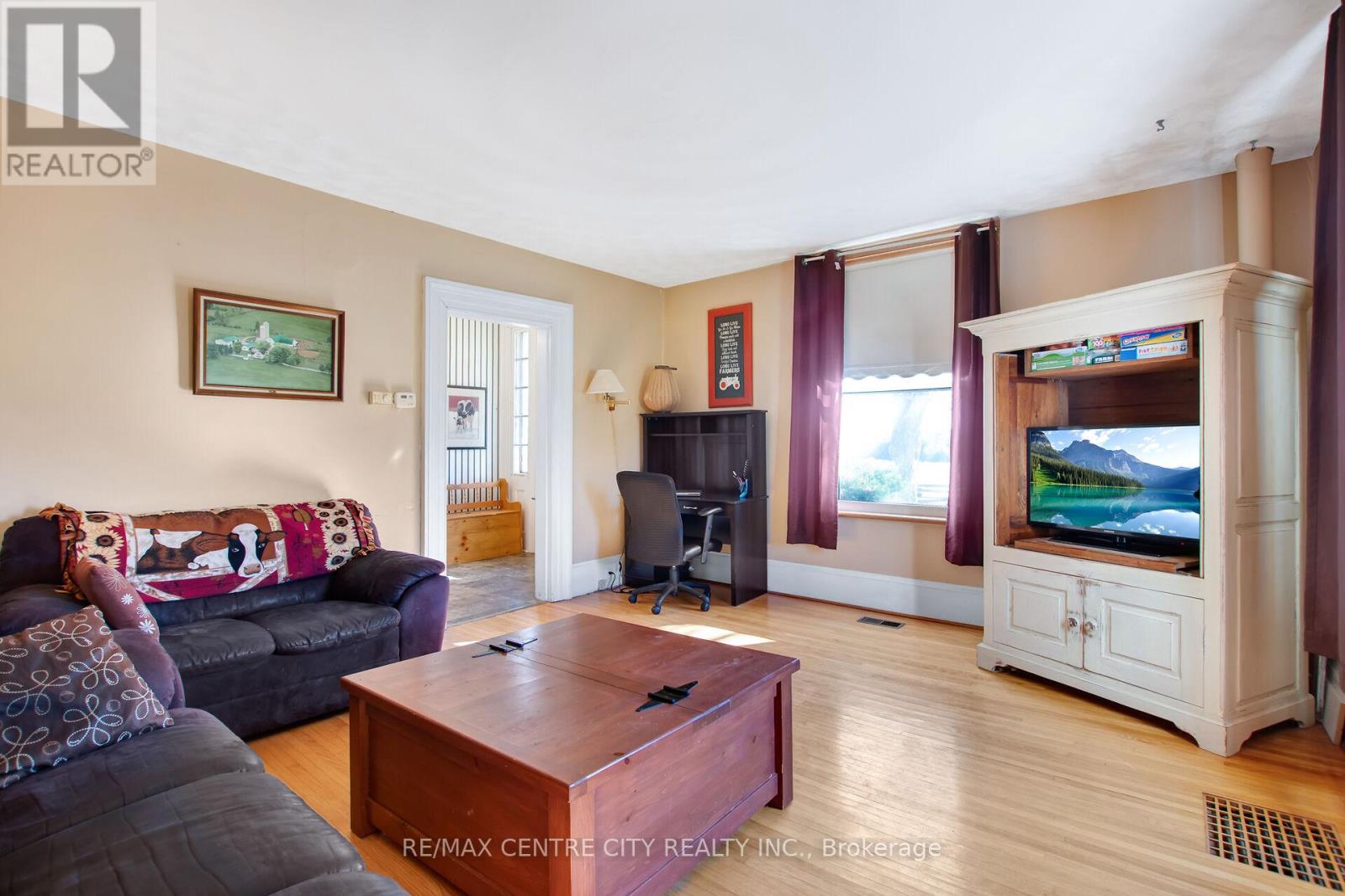 1048 Fifth Line, Selwyn, Ontario  K9J 6X2 - Photo 20 - X12484305