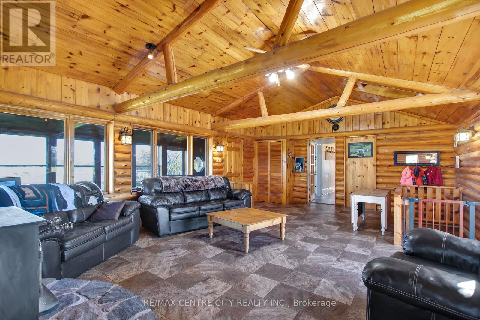 1048 Fifth Line, Selwyn, Ontario  K9J 6X2 - Photo 28 - X12484305