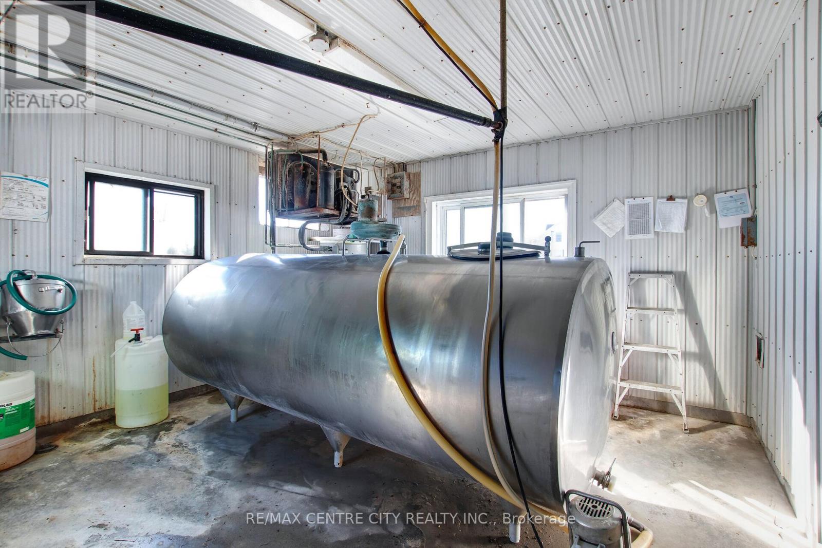 1048 Fifth Line, Selwyn, Ontario  K9J 6X2 - Photo 6 - X12484305