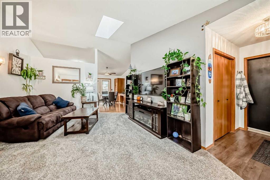 5223 56 Avenue, Eckville, Alberta  T0M 0X0 - Photo 13 - A2262608