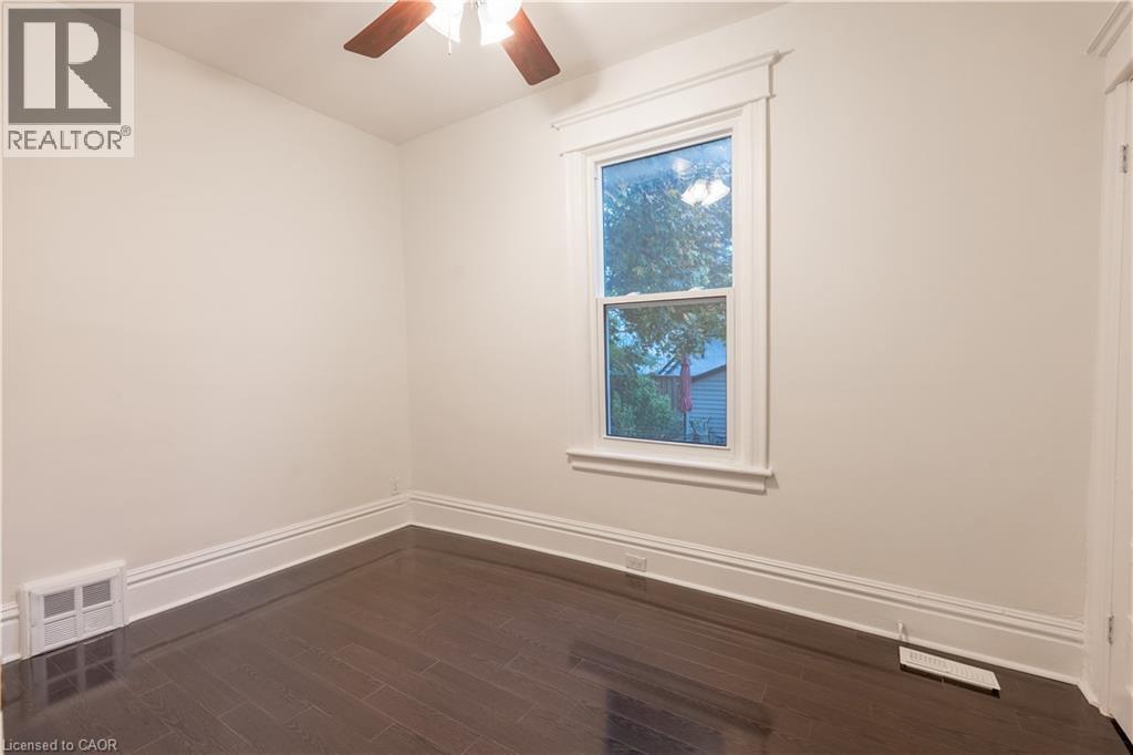 6 East 32nd Street, Hamilton, Ontario  L8V 3R6 - Photo 3 - 40691949