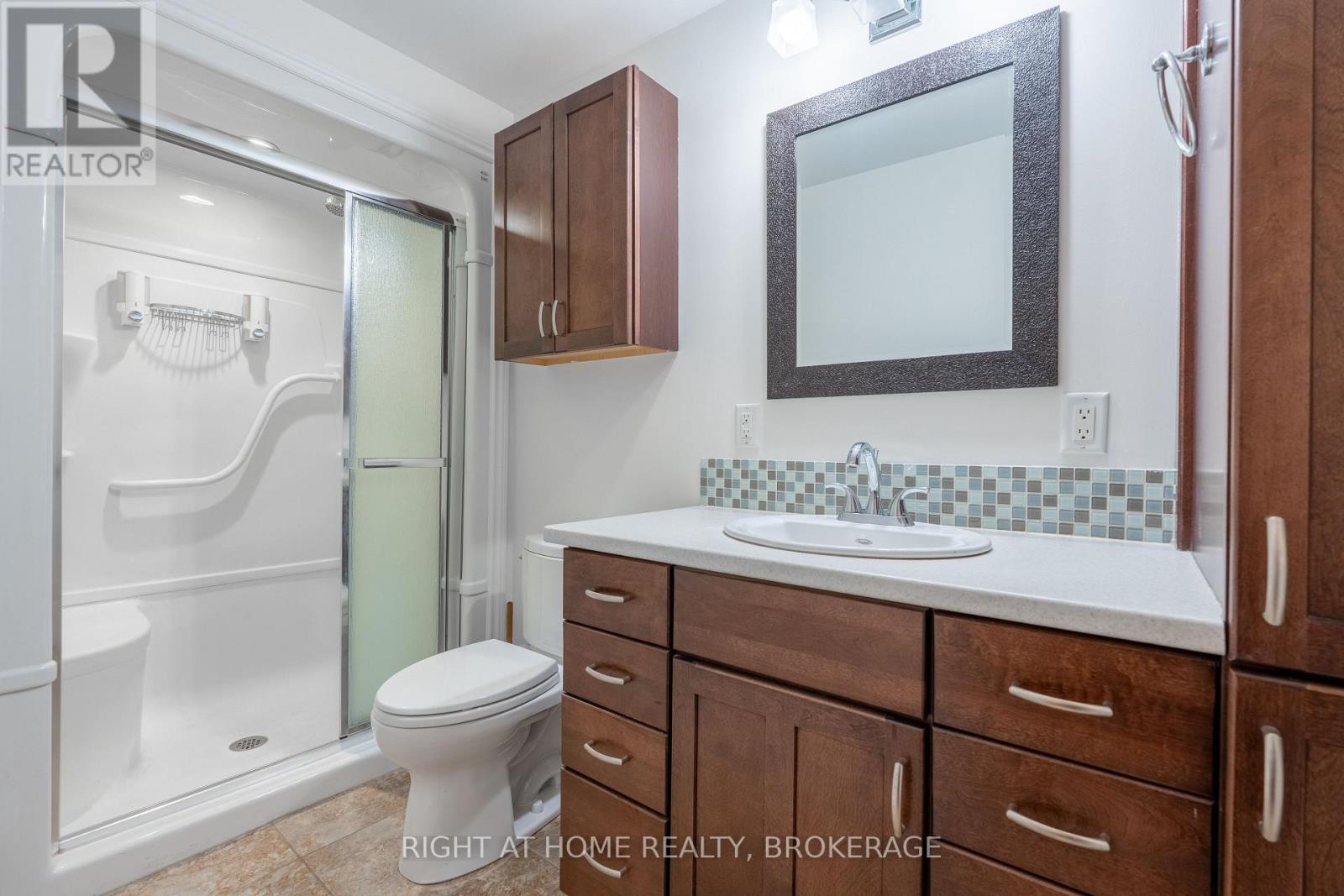 6 32nd Street E, Hamilton, Ontario  L8V 3R6 - Photo 8 - X11959716