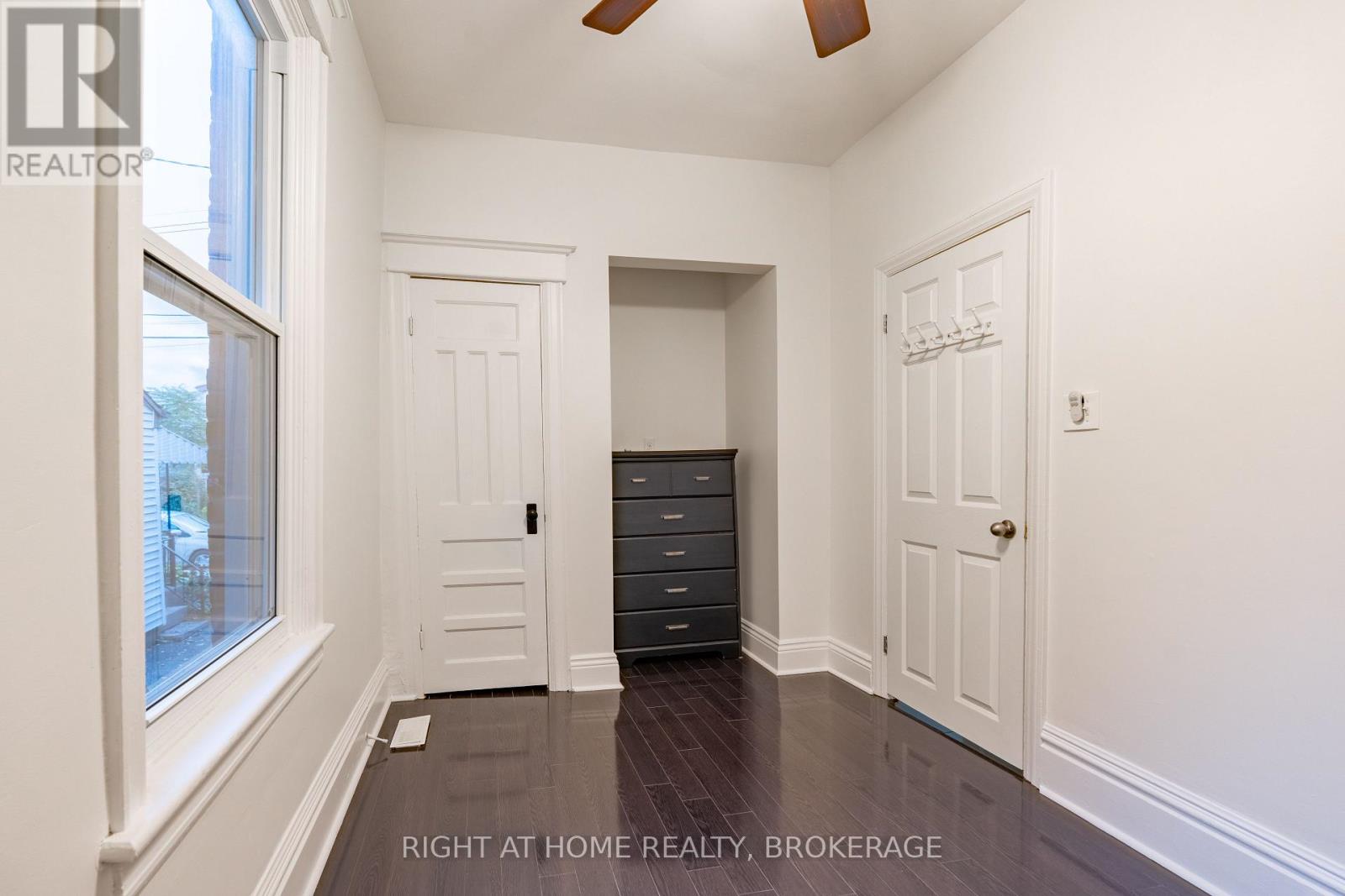 6 32nd Street E, Hamilton, Ontario  L8V 3R6 - Photo 4 - X11959716