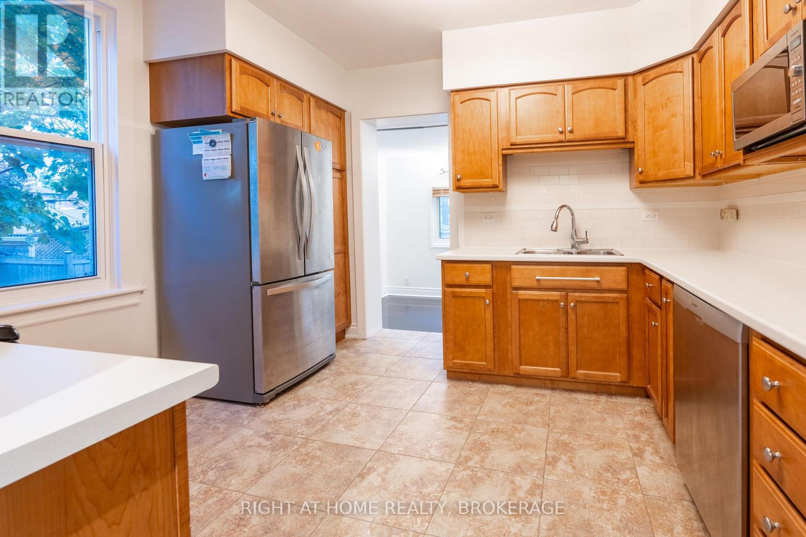 6 32nd Street E, Hamilton, Ontario  L8V 3R6 - Photo 6 - X11959716