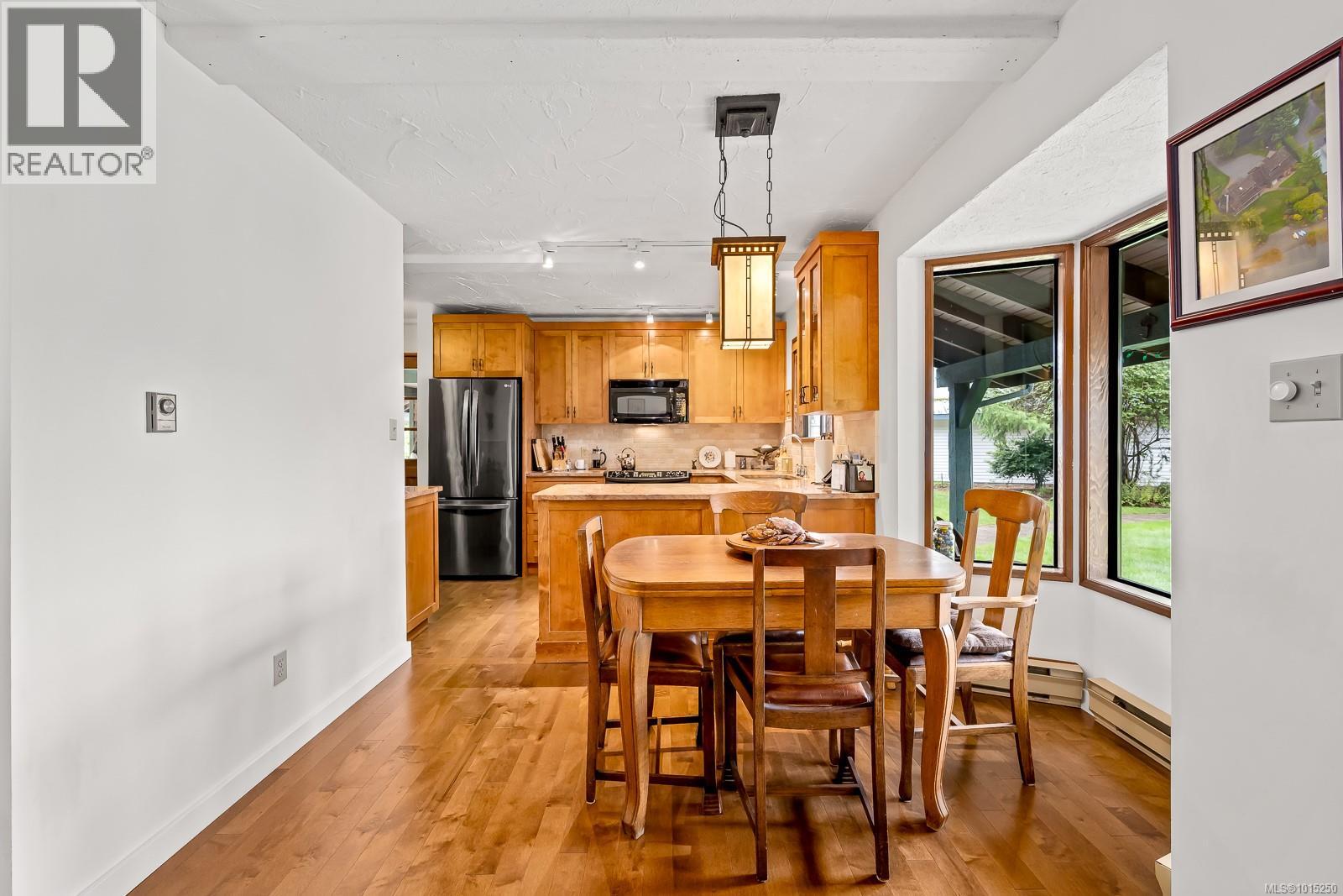 9386 Martin Park Dr, Black Creek, British Columbia  V9J 1C4 - Photo 27 - 1015250