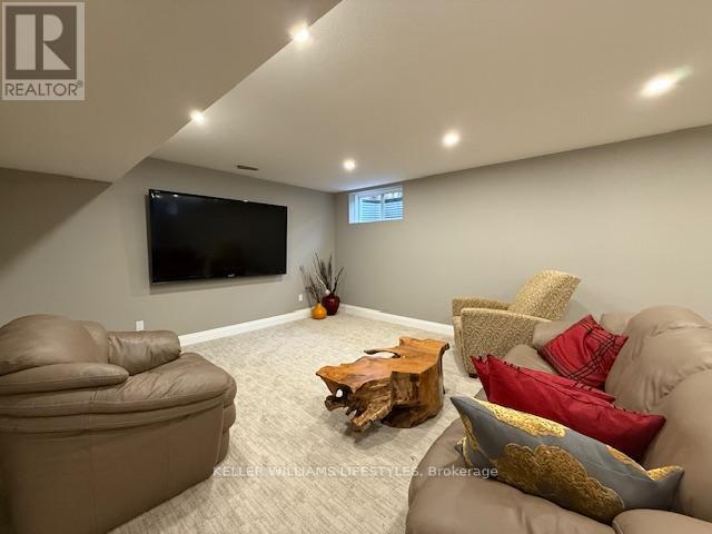 1165 Eagletrace Drive, London North, Ontario  N6G 0K7 - Photo 16 - X12484854