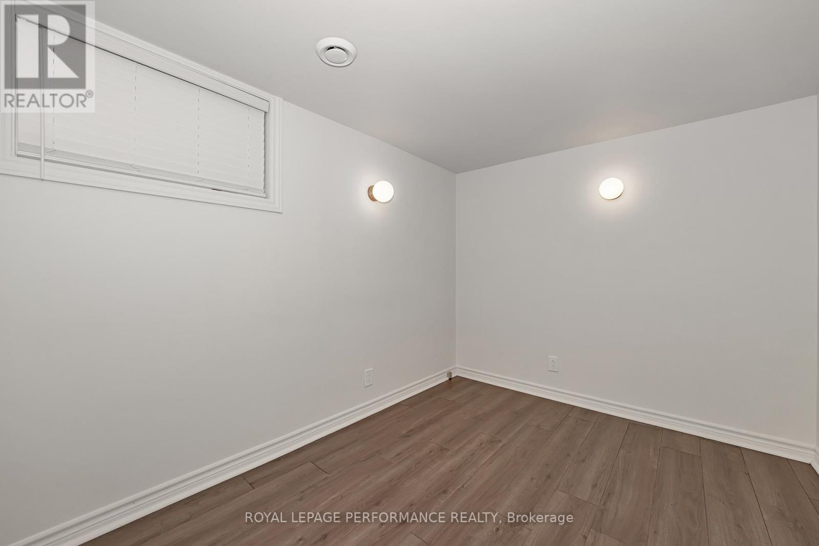 2018 Quincy Avenue, Ottawa, Ontario  K1J 6B3 - Photo 24 - X12484858