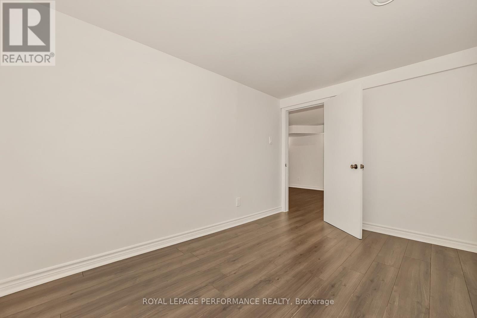 2018 Quincy Avenue, Ottawa, Ontario  K1J 6B3 - Photo 25 - X12484858
