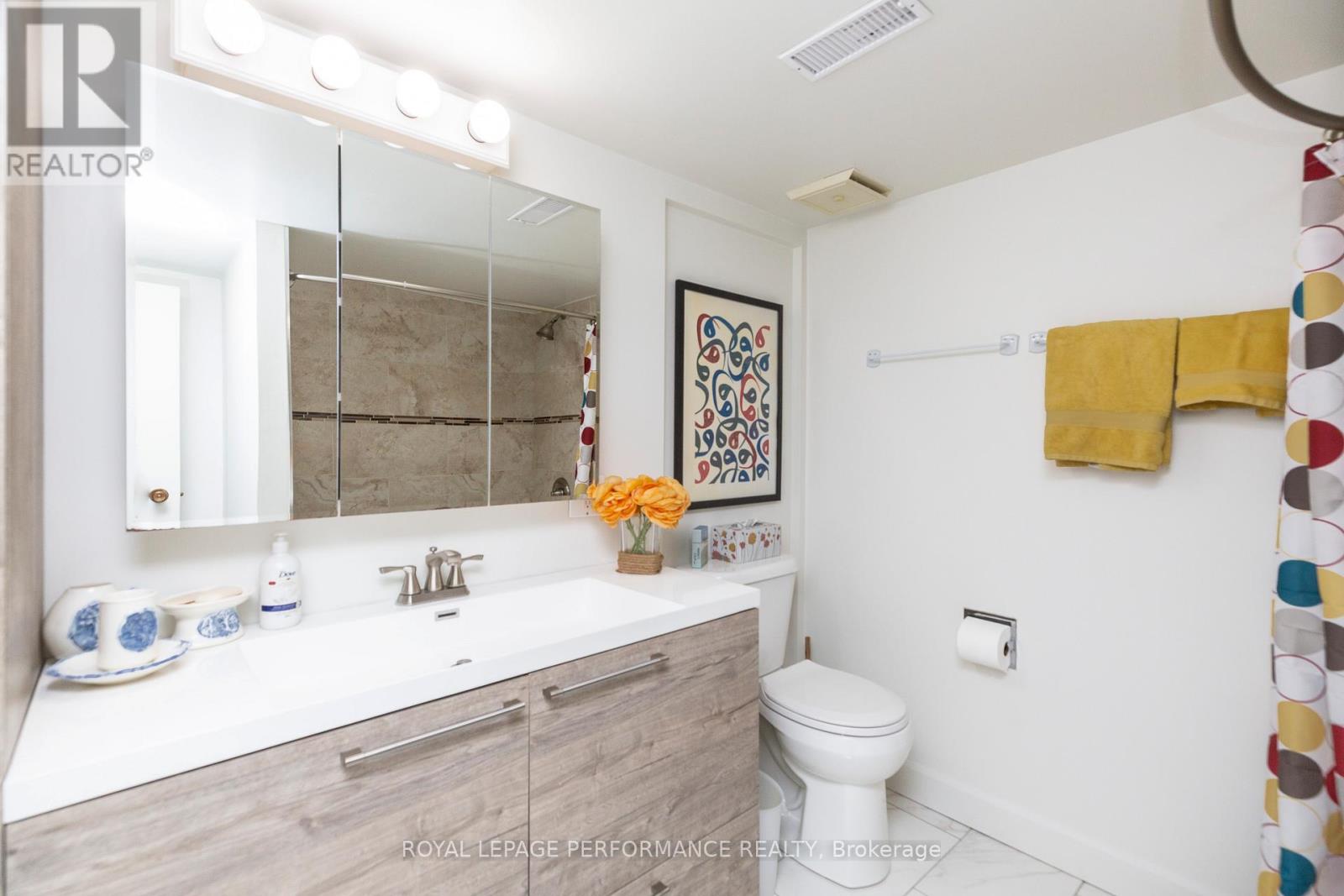 2018 Quincy Avenue, Ottawa, Ontario  K1J 6B3 - Photo 28 - X12484858