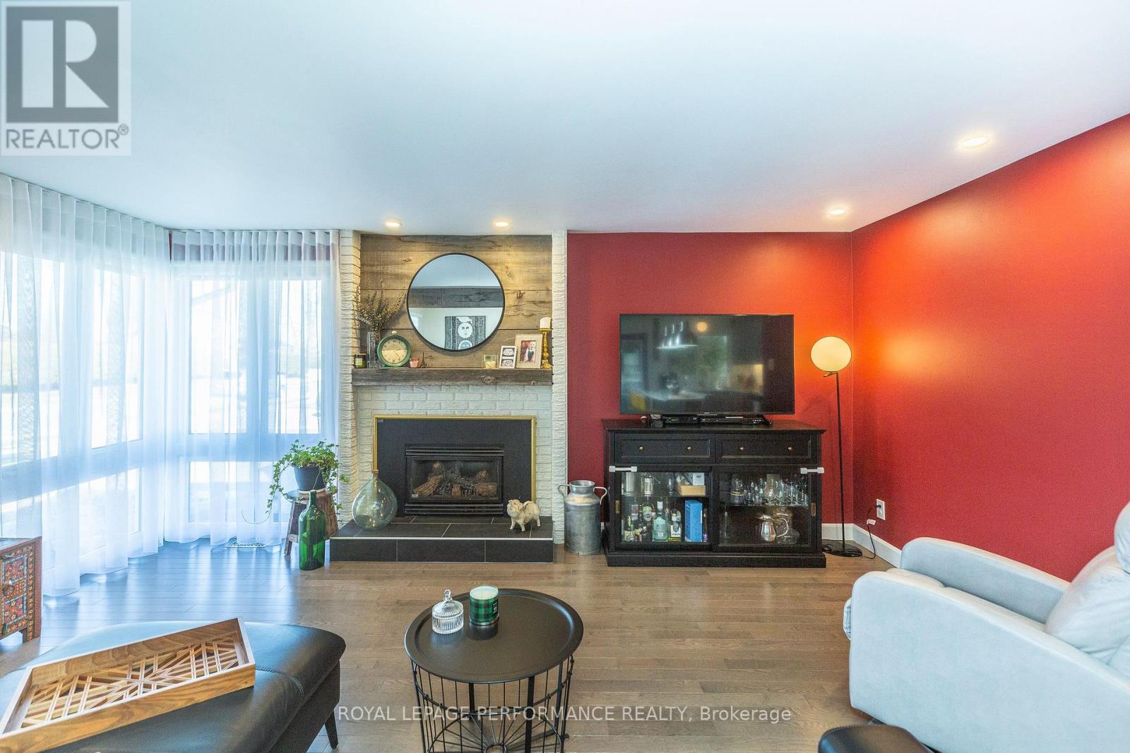 2018 Quincy Avenue, Ottawa, Ontario  K1J 6B3 - Photo 7 - X12484858