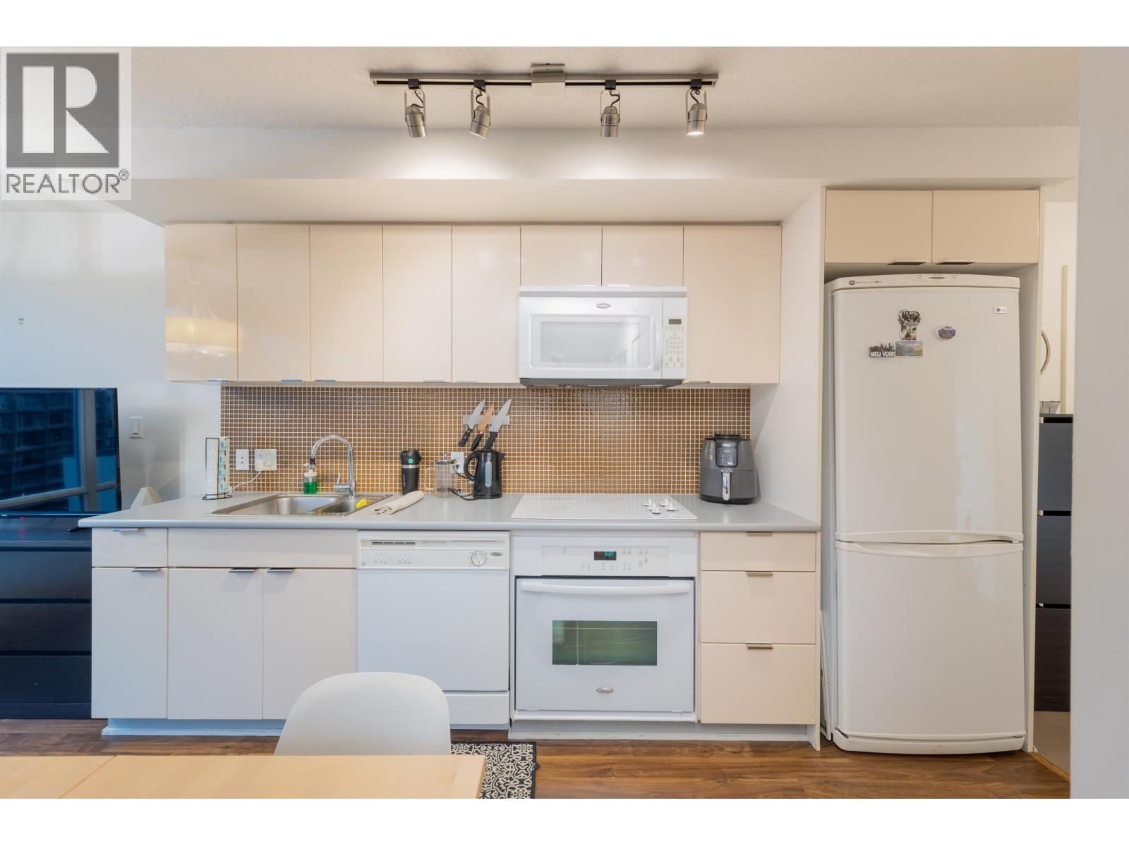 1606 233 Robson Street, Vancouver, British Columbia  V6B 0E8 - Photo 18 - R3062378