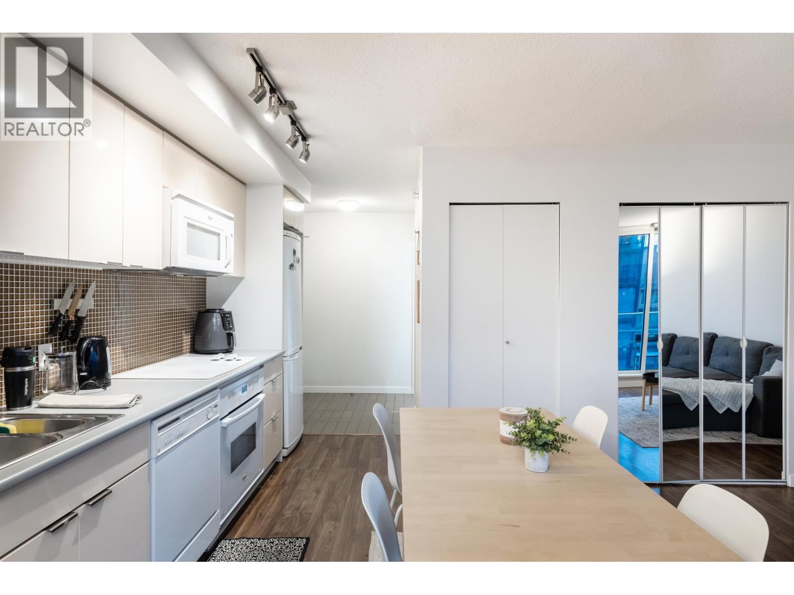 1606 233 Robson Street, Vancouver, British Columbia  V6B 0E8 - Photo 21 - R3062378