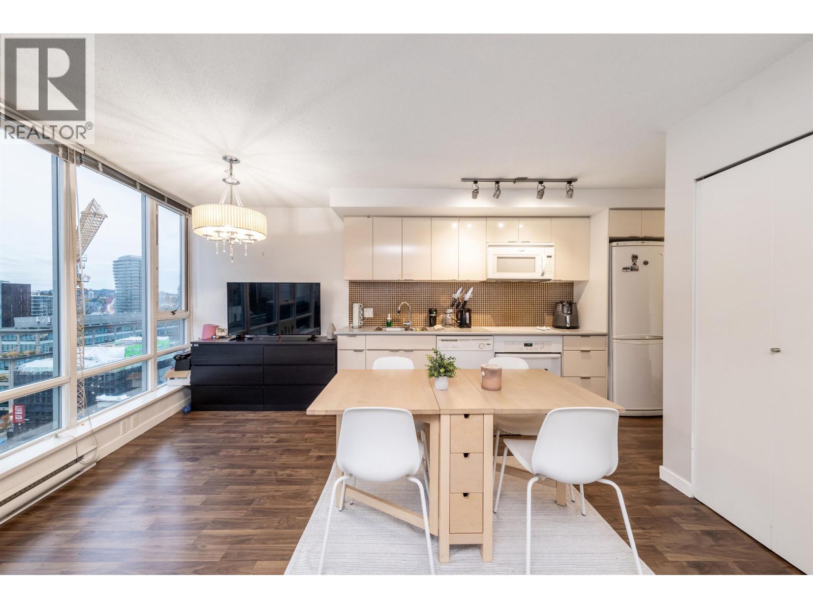 1606 233 Robson Street, Vancouver, British Columbia  V6B 0E8 - Photo 9 - R3062378