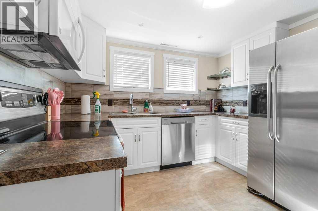 3719 50 Street, Red Deer, Alberta  T2P 1E2 - Photo 3 - A2262679