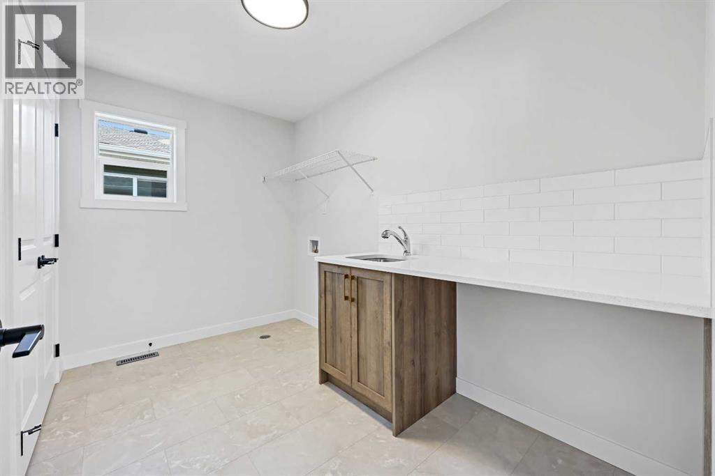 634 Bayview Lane Sw, Airdrie, Alberta  T4B 5M4 - Photo 30 - A2266583