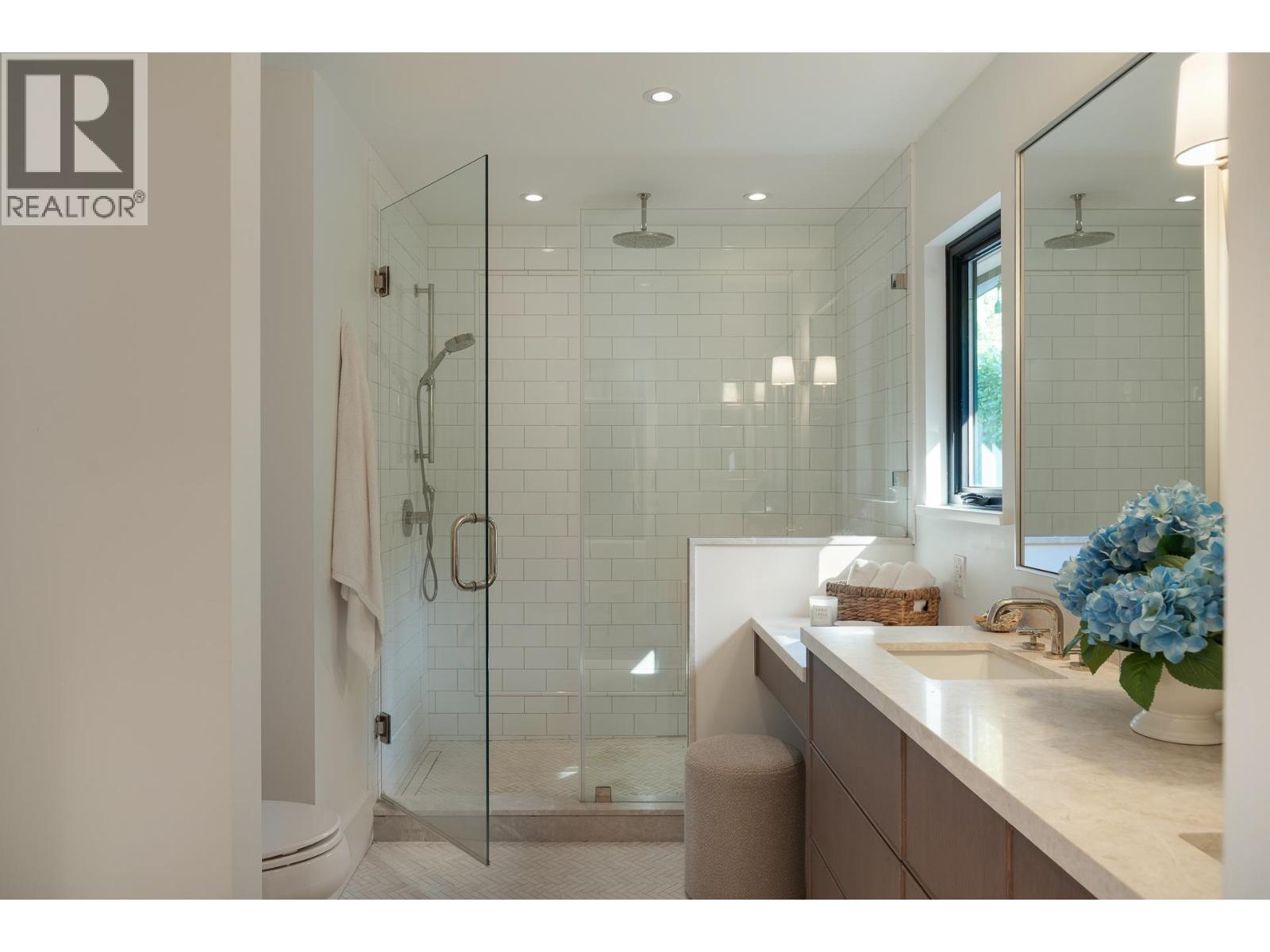 5075 Howe Sound Lane, West Vancouver, British Columbia  V7W 1L4 - Photo 22 - R3062371