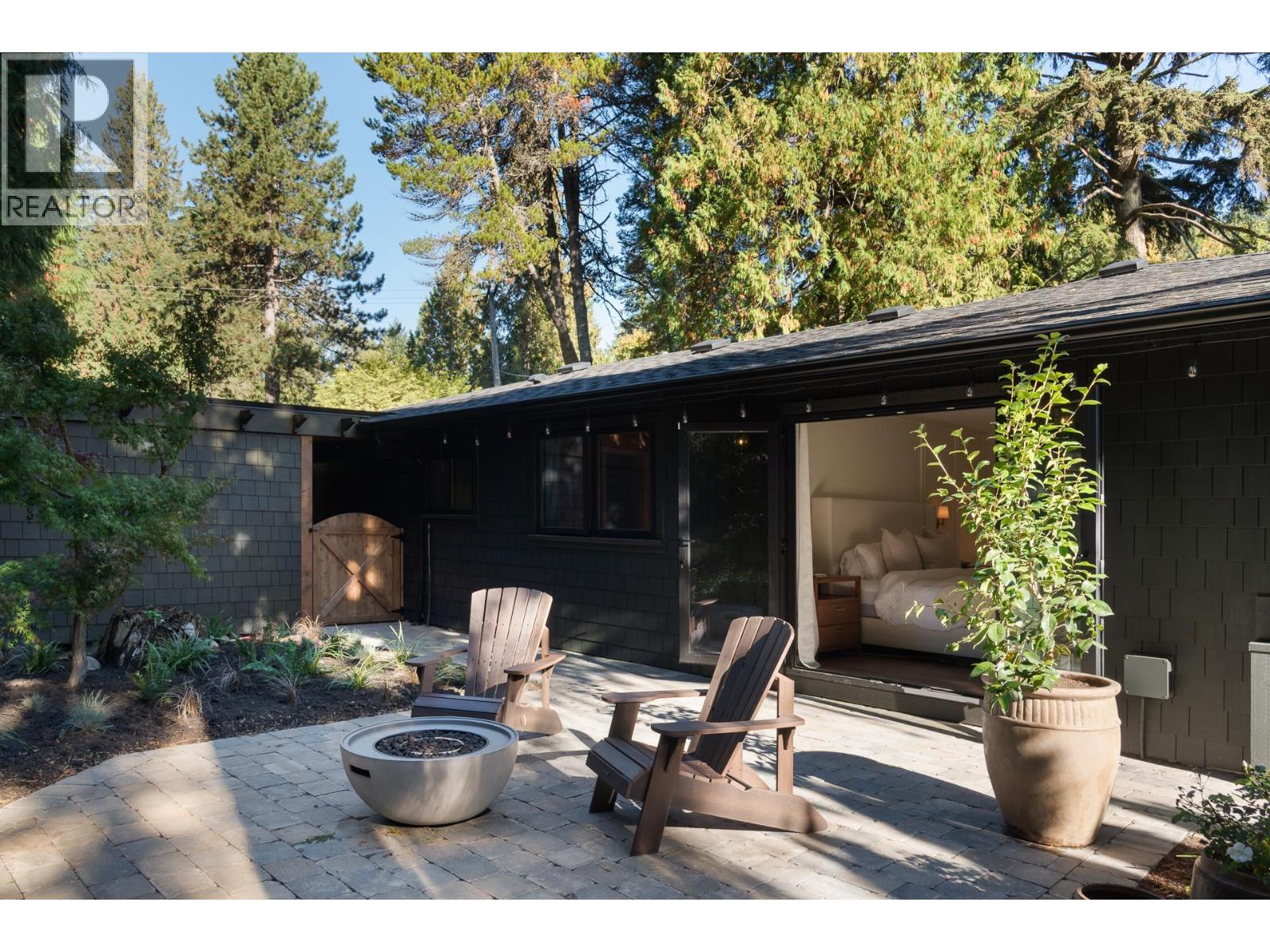 5075 Howe Sound Lane, West Vancouver, British Columbia  V7W 1L4 - Photo 25 - R3062371