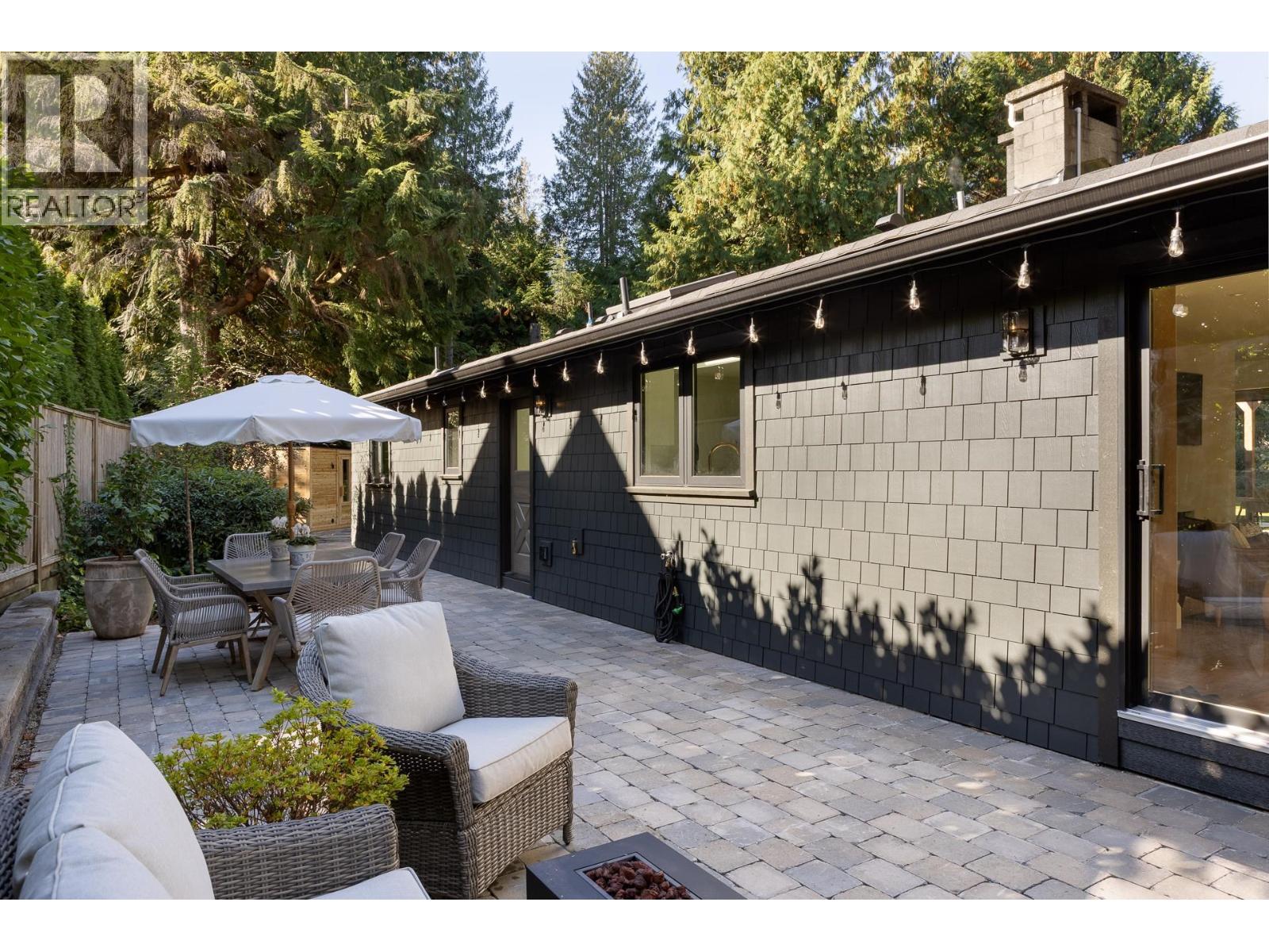 5075 Howe Sound Lane, West Vancouver, British Columbia  V7W 1L4 - Photo 32 - R3062371