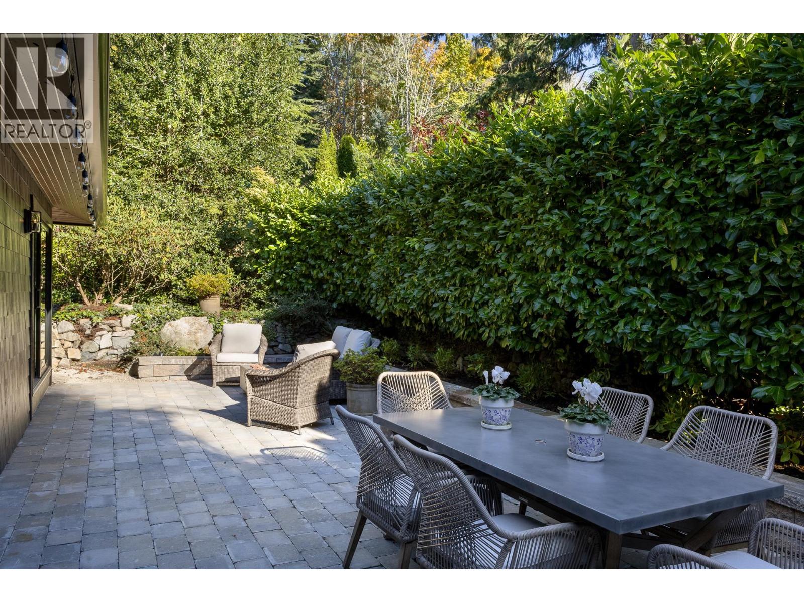 5075 Howe Sound Lane, West Vancouver, British Columbia  V7W 1L4 - Photo 35 - R3062371