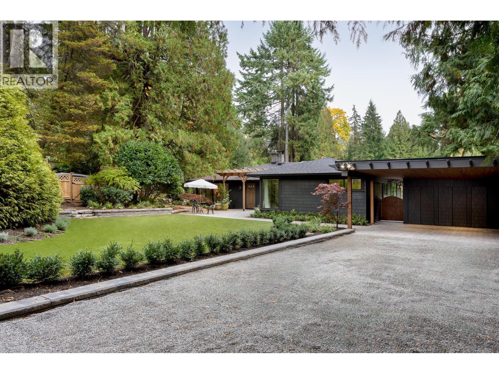 5075 Howe Sound Lane, West Vancouver, British Columbia  V7W 1L4 - Photo 38 - R3062371