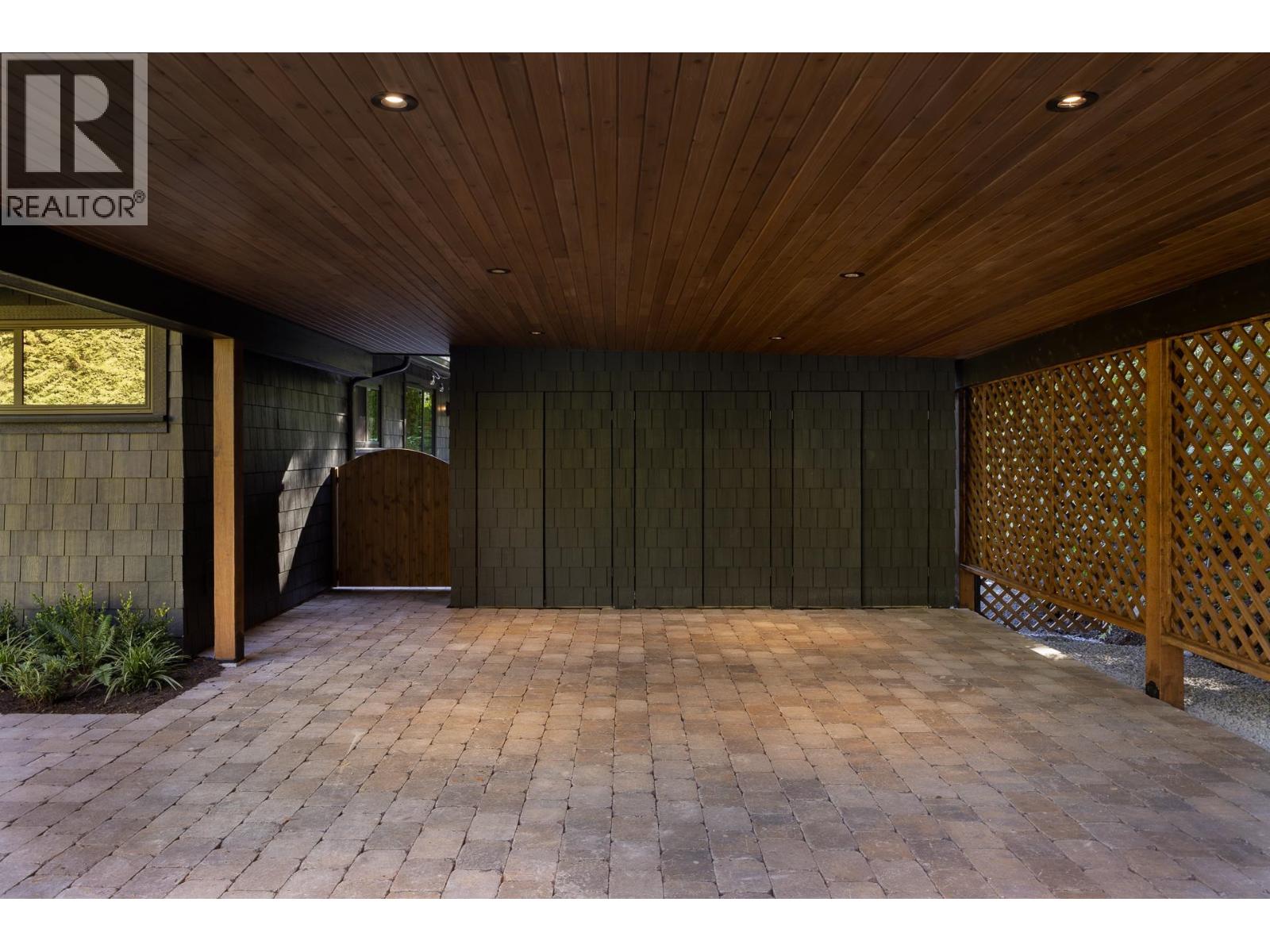 5075 Howe Sound Lane, West Vancouver, British Columbia  V7W 1L4 - Photo 39 - R3062371