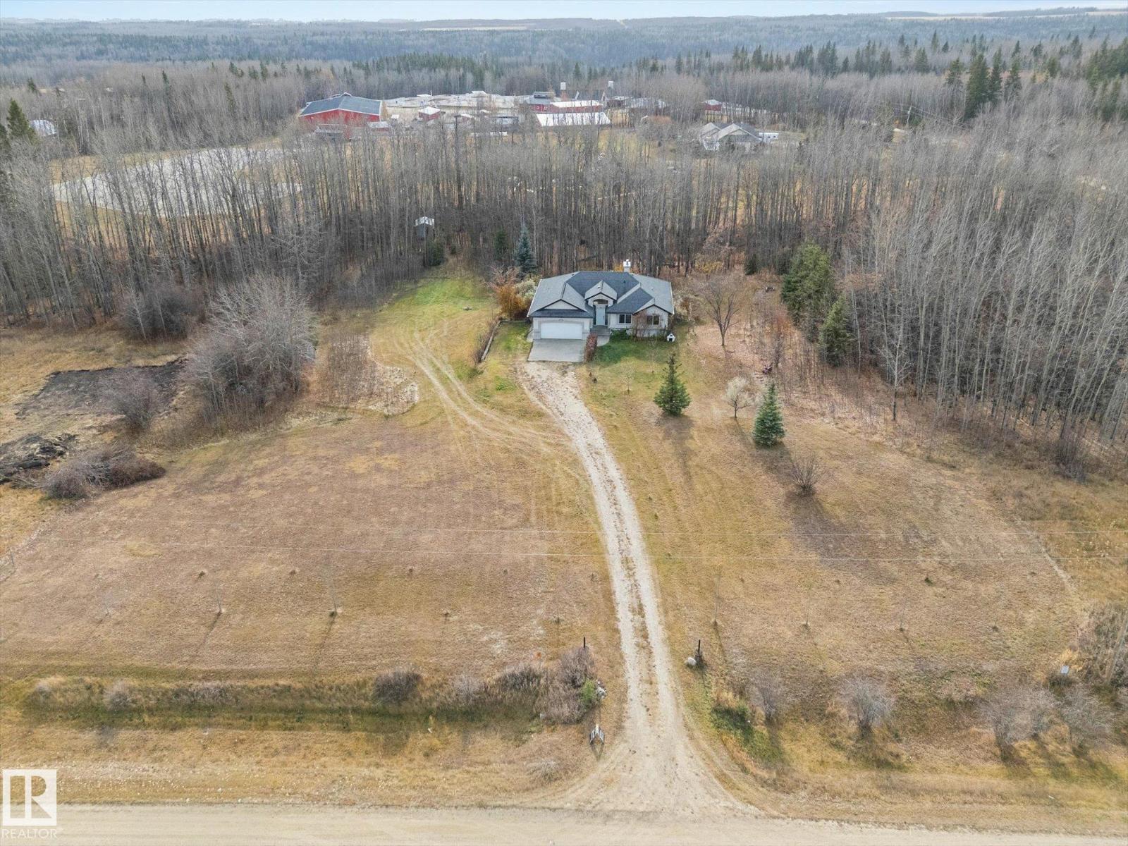 #16 1319 Twp Road 510, Rural Parkland County, Alberta  T7Y 2N2 - Photo 2 - E4463700