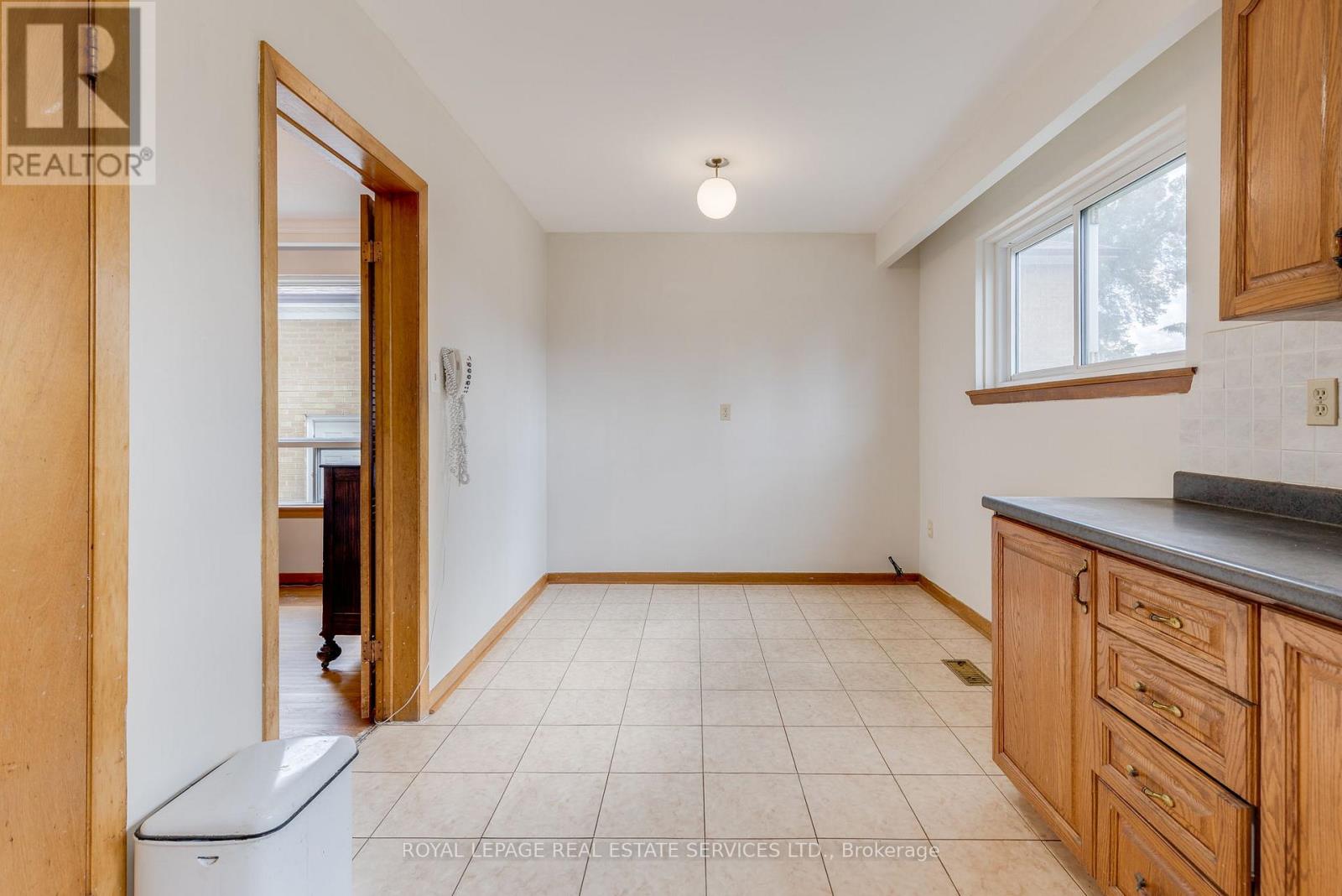 29 Doverwood Court, Toronto, Ontario  M2M 2G6 - Photo 13 - C12484821