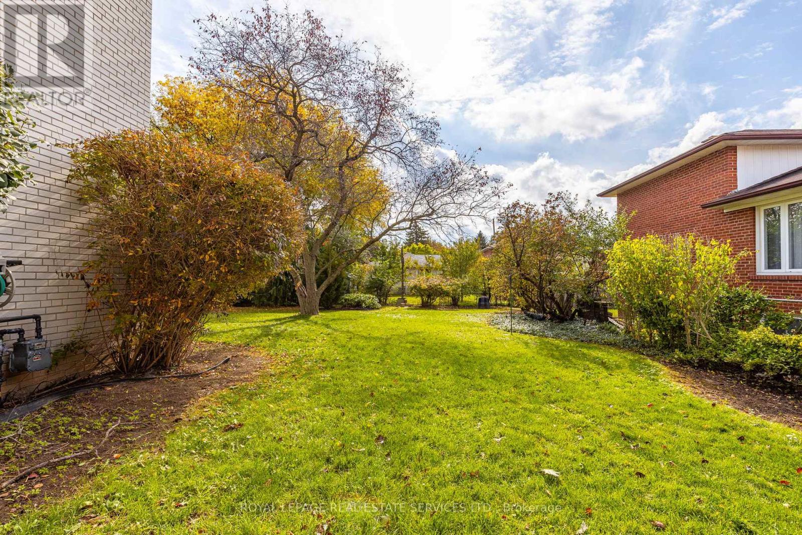 29 Doverwood Court, Toronto, Ontario  M2M 2G6 - Photo 30 - C12484821