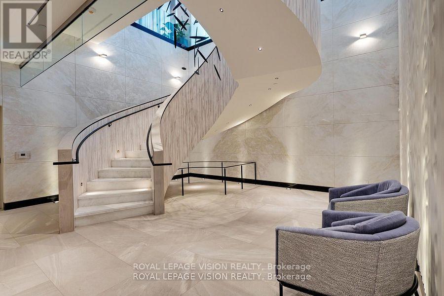 Gph 25 - 1 Edgewater Drive, Toronto, Ontario  M5A 0L1 - Photo 5 - C12484841