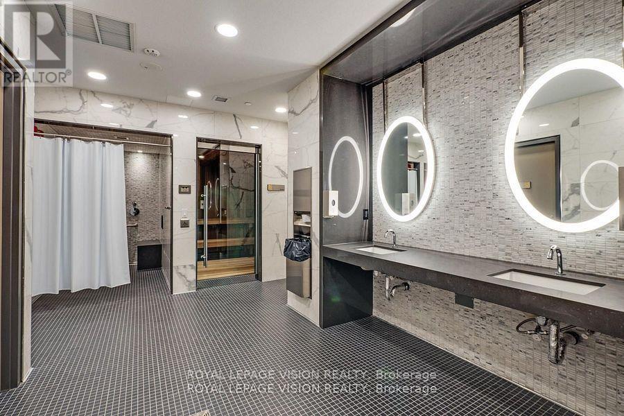 Gph 25 - 1 Edgewater Drive, Toronto, Ontario  M5A 0L1 - Photo 8 - C12484841