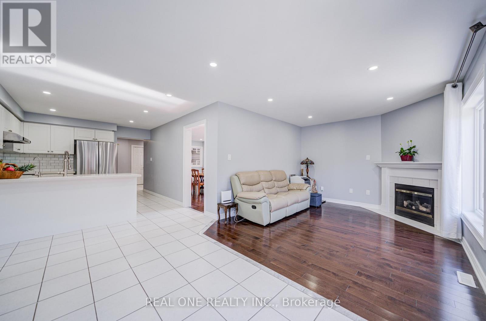 118 Shepton Way, Toronto, Ontario  M1V 5N5 - Photo 18 - E12484819