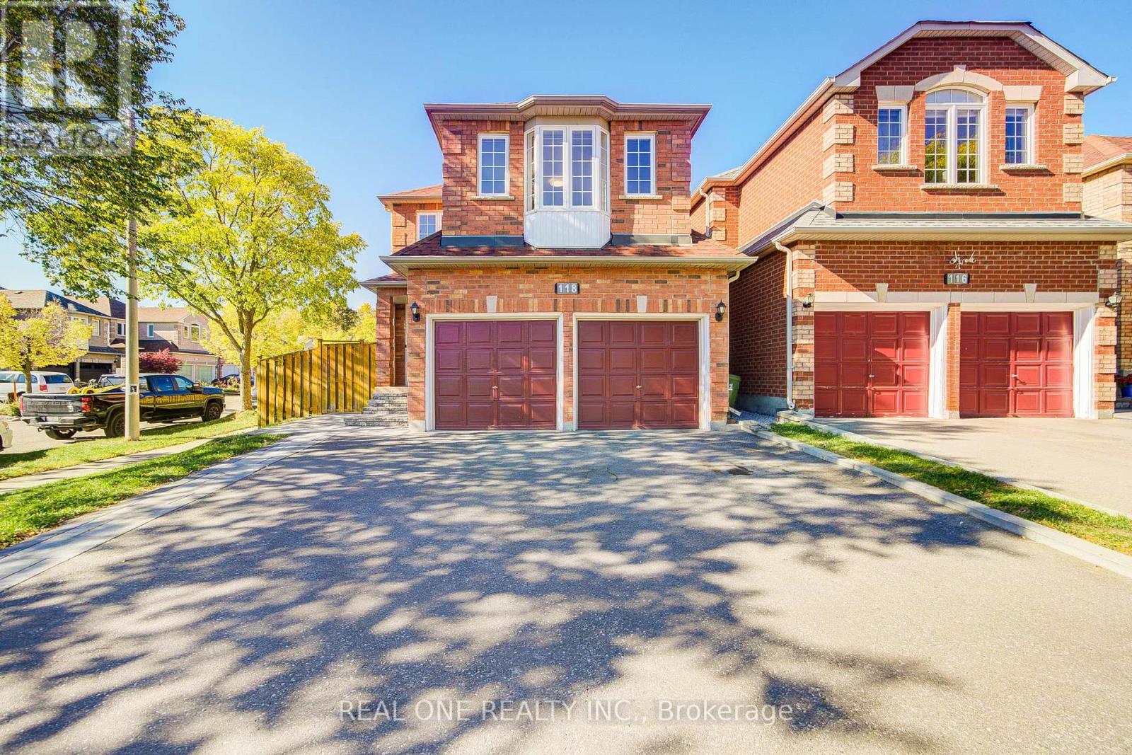 118 Shepton Way, Toronto, Ontario  M1V 5N5 - Photo 2 - E12484819