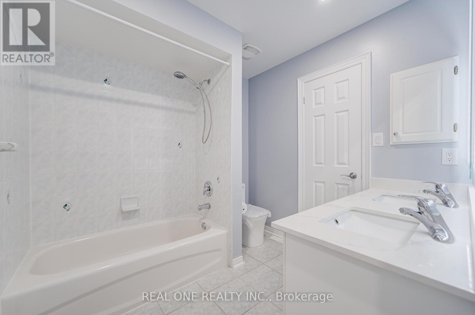 118 Shepton Way, Toronto, Ontario  M1V 5N5 - Photo 31 - E12484819