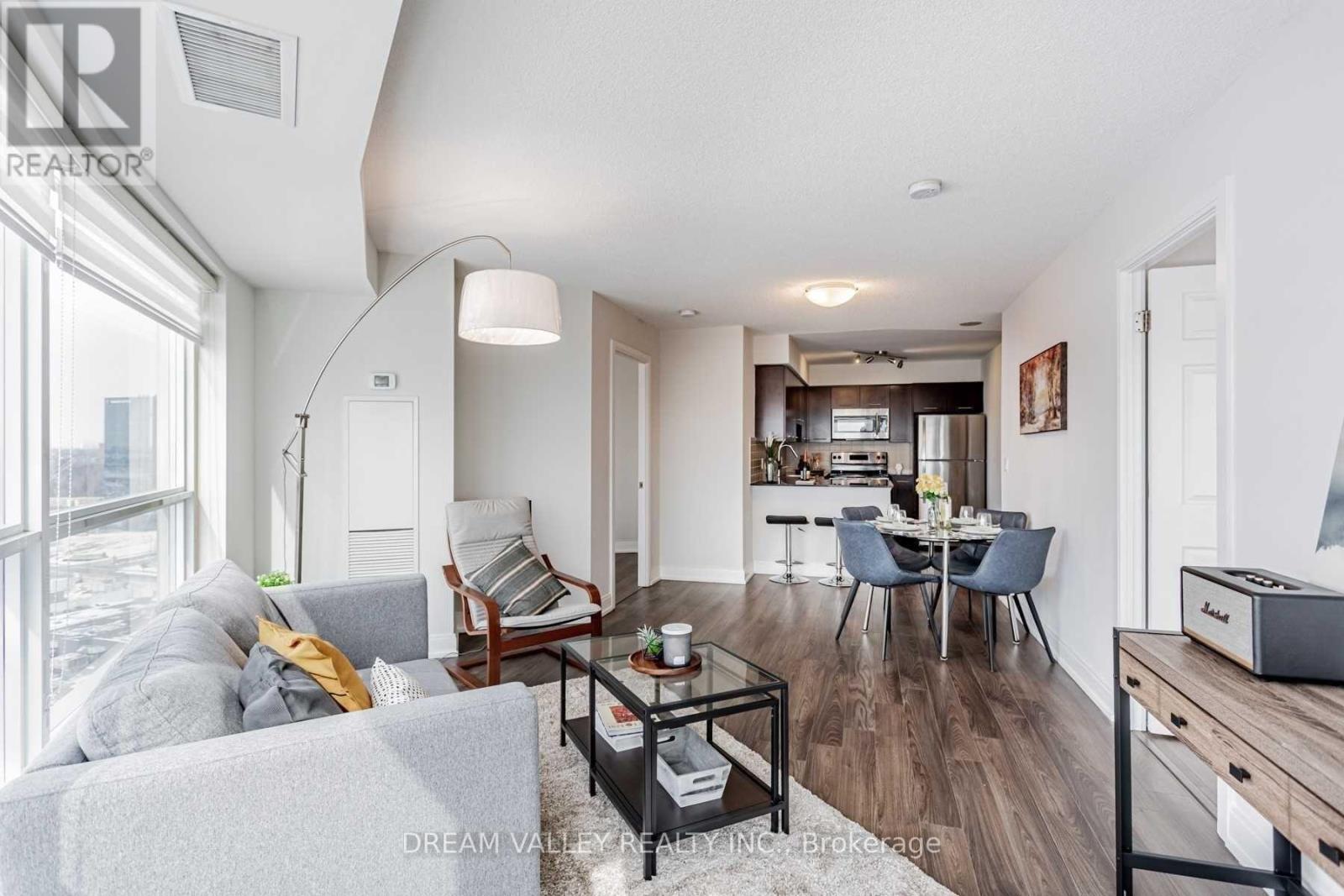 1304 - 125 Village Green Square, Toronto, Ontario  M1S 0G3 - Photo 12 - E12484829