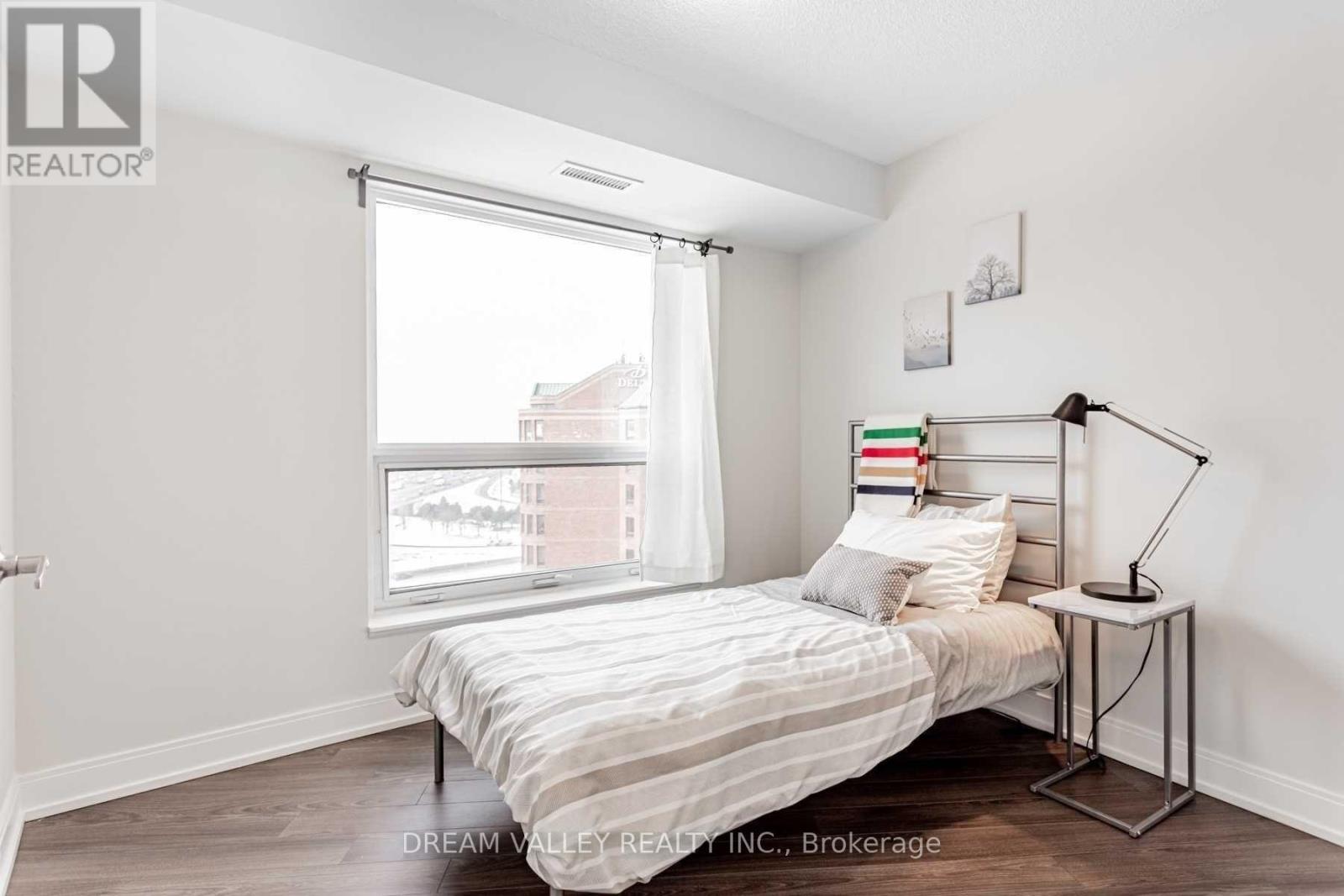 1304 - 125 Village Green Square, Toronto, Ontario  M1S 0G3 - Photo 19 - E12484829