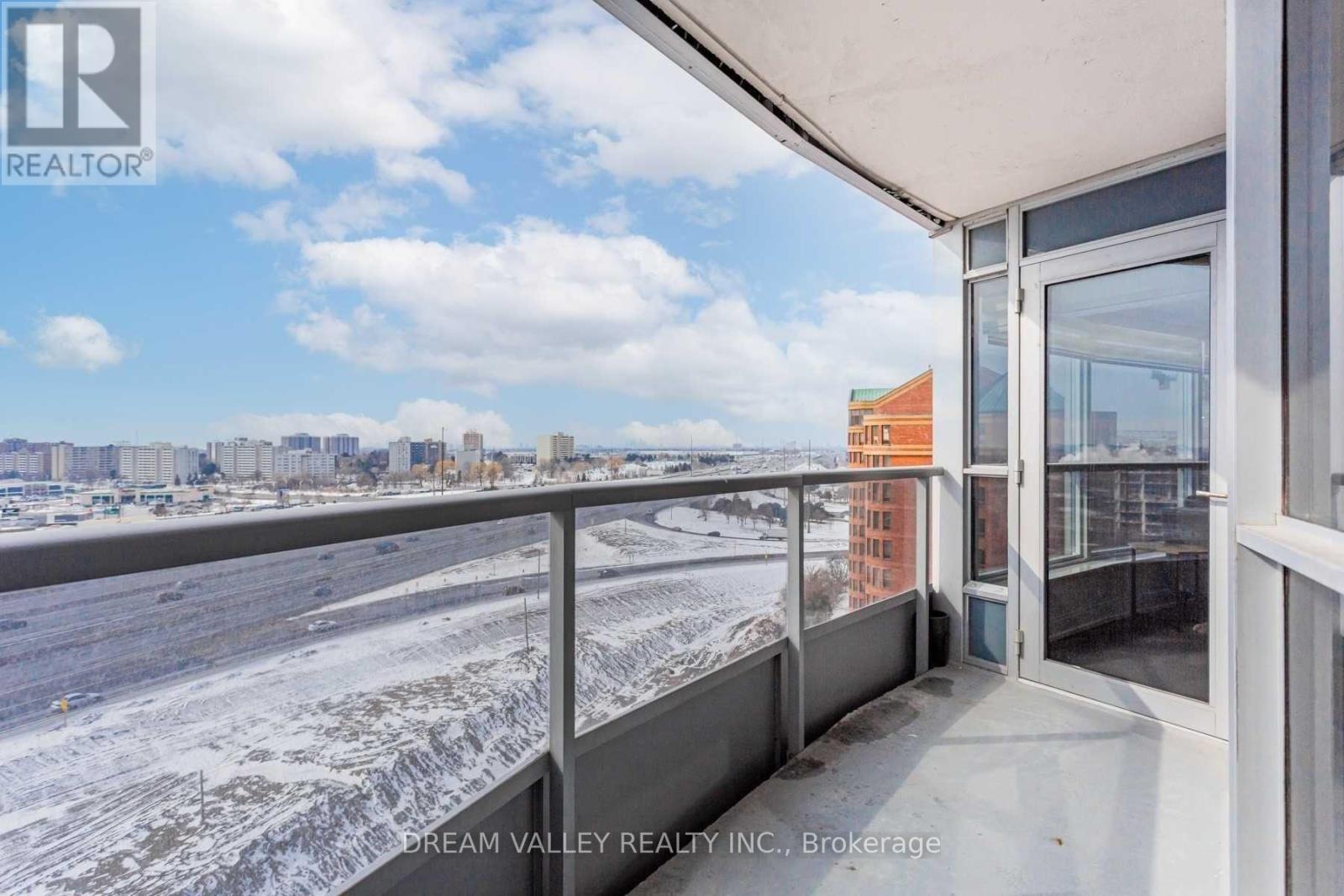 1304 - 125 Village Green Square, Toronto, Ontario  M1S 0G3 - Photo 24 - E12484829