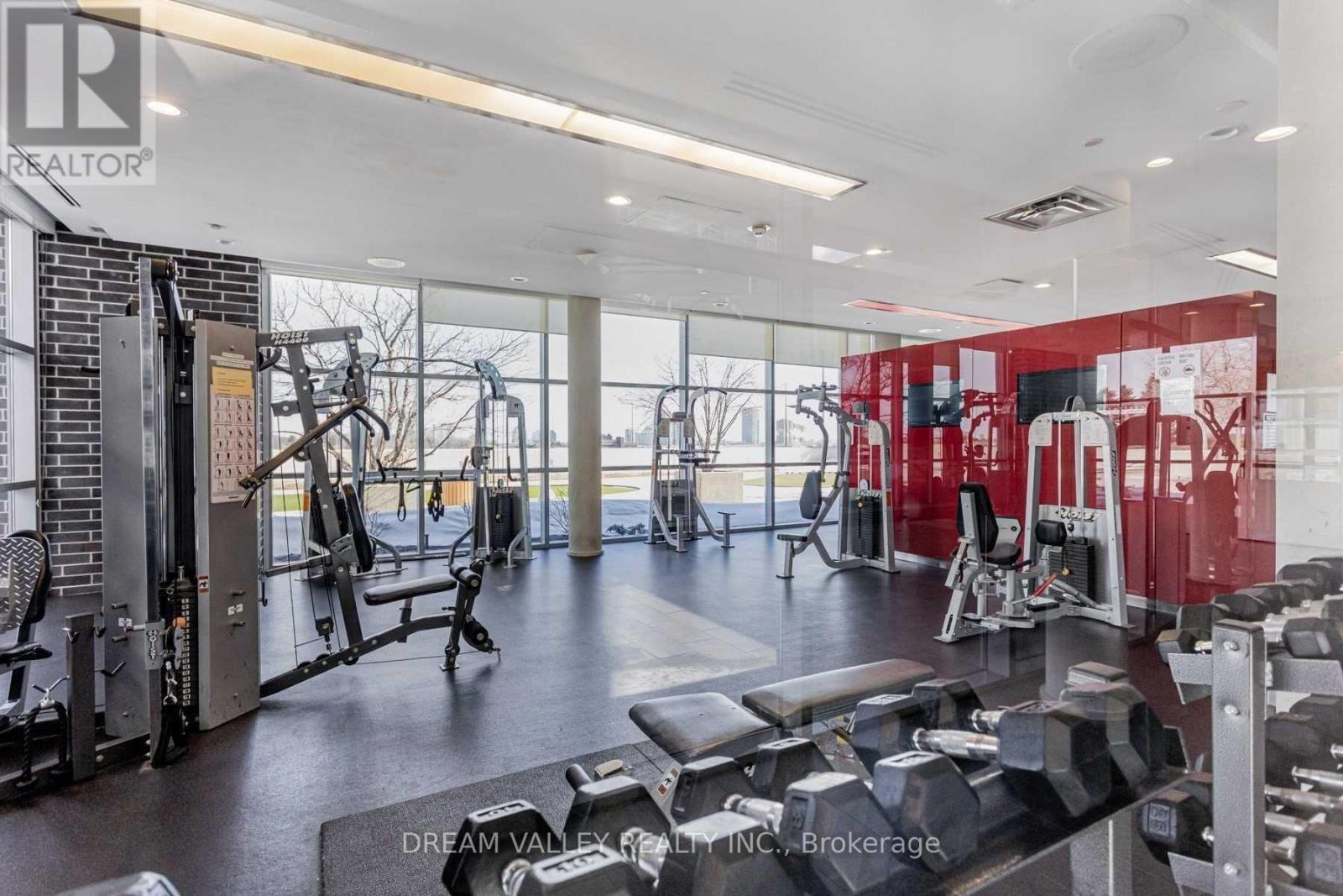 1304 - 125 Village Green Square, Toronto, Ontario  M1S 0G3 - Photo 27 - E12484829